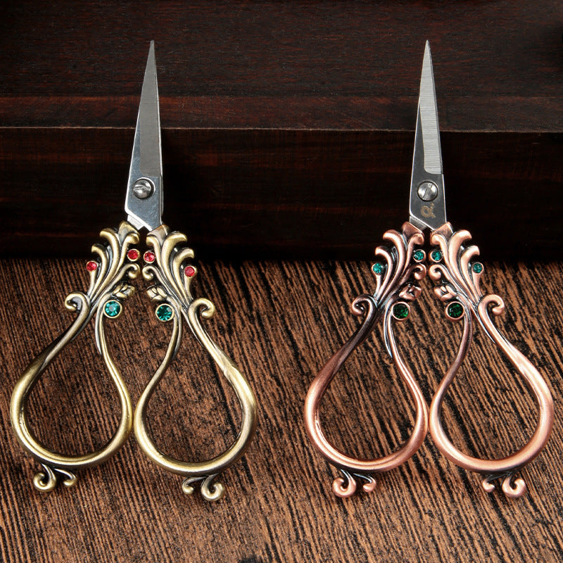 European-style Retro Affordable Luxury Inlaid With Phoenix Tail Scissors Set