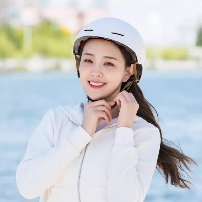 Cool Wind Riding Helmet, Shock Absorption, Shock Resistance, Comfort, Heat Absorption, Ventilation, Head Circumference Adjustment Helmet