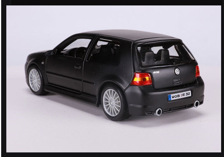 Golf R32 Simulation Alloy Car Model