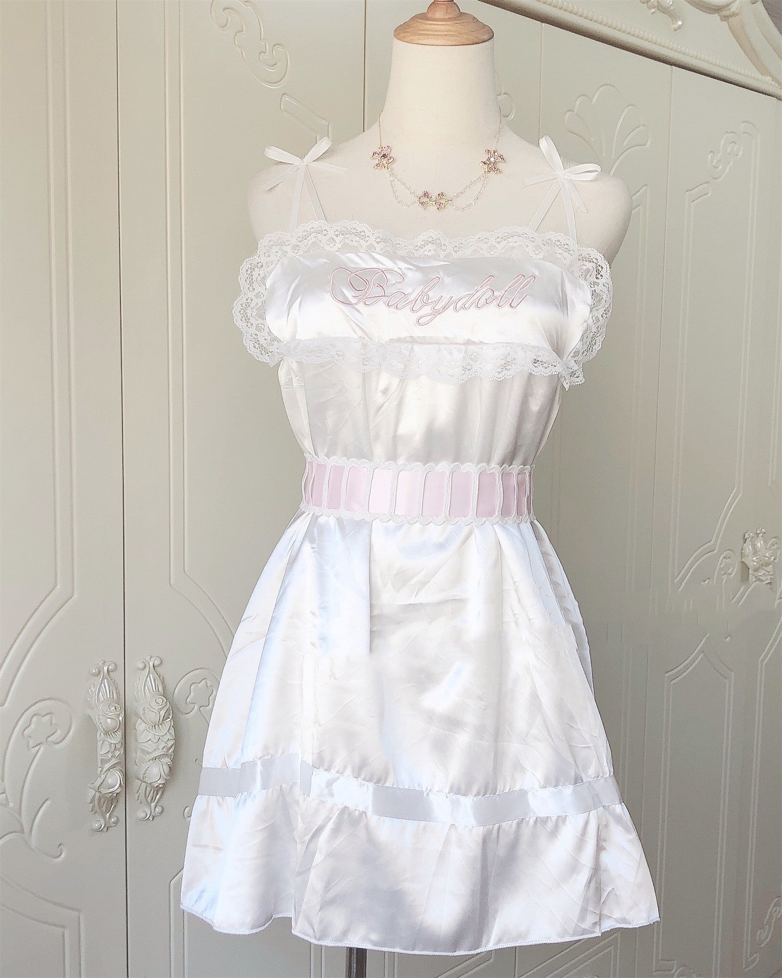 Embroidered Satin Short Suspender Skirt