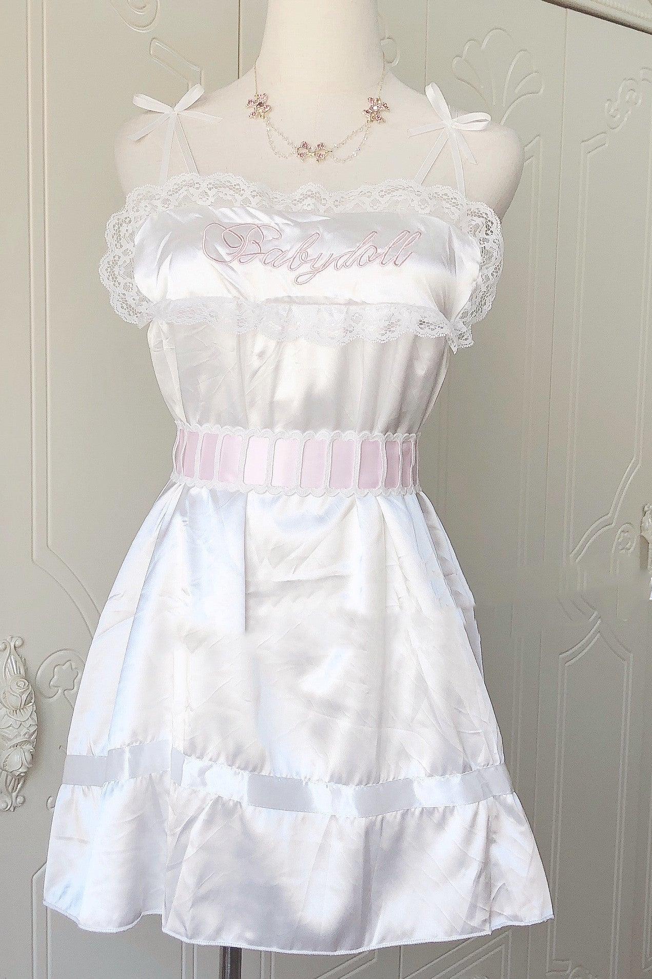 Embroidered Satin Short Suspender Skirt