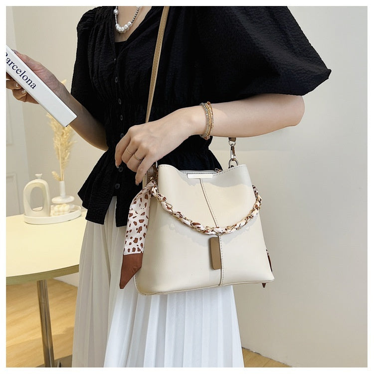 Fashion Big Bag Casual Women's Bag Fashion Retro Characteristic Messenger Bag Silk Scarf Portable Bucket Bag