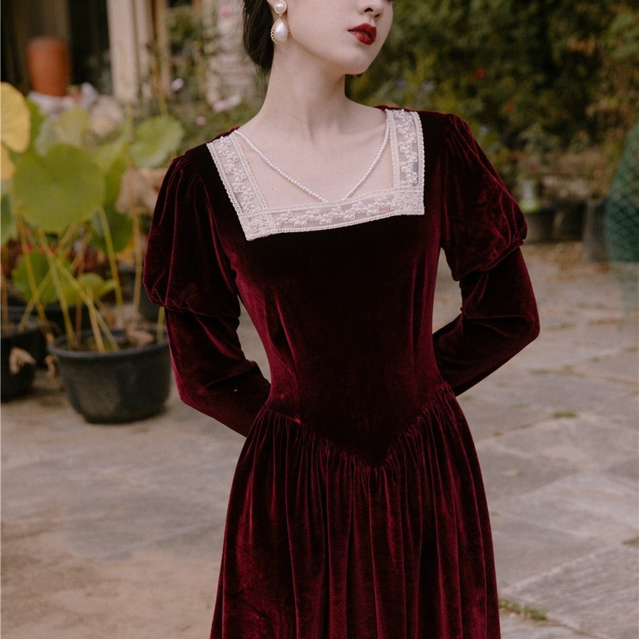 Temperament Retro Velvet Long Sleeve Dress