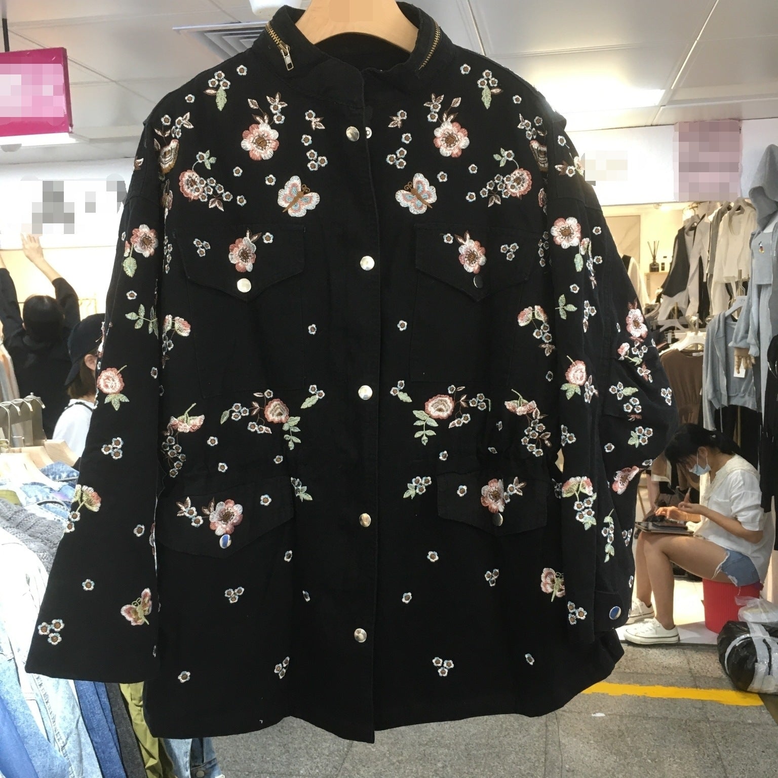 Heavy Industry Embroidered Flowers Trench Coat