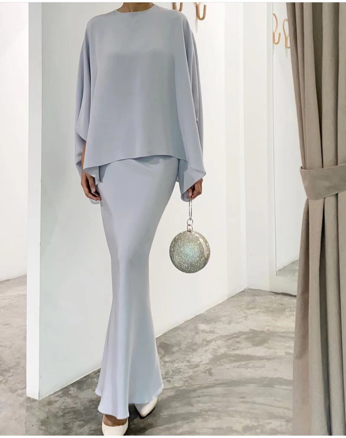 Women's Middle East Pearl Mop Dress Suit