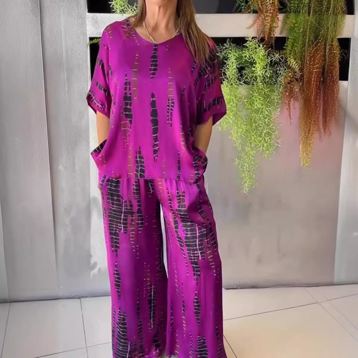 Round Neck Fashion Printed Loose Two-piece Suit Women