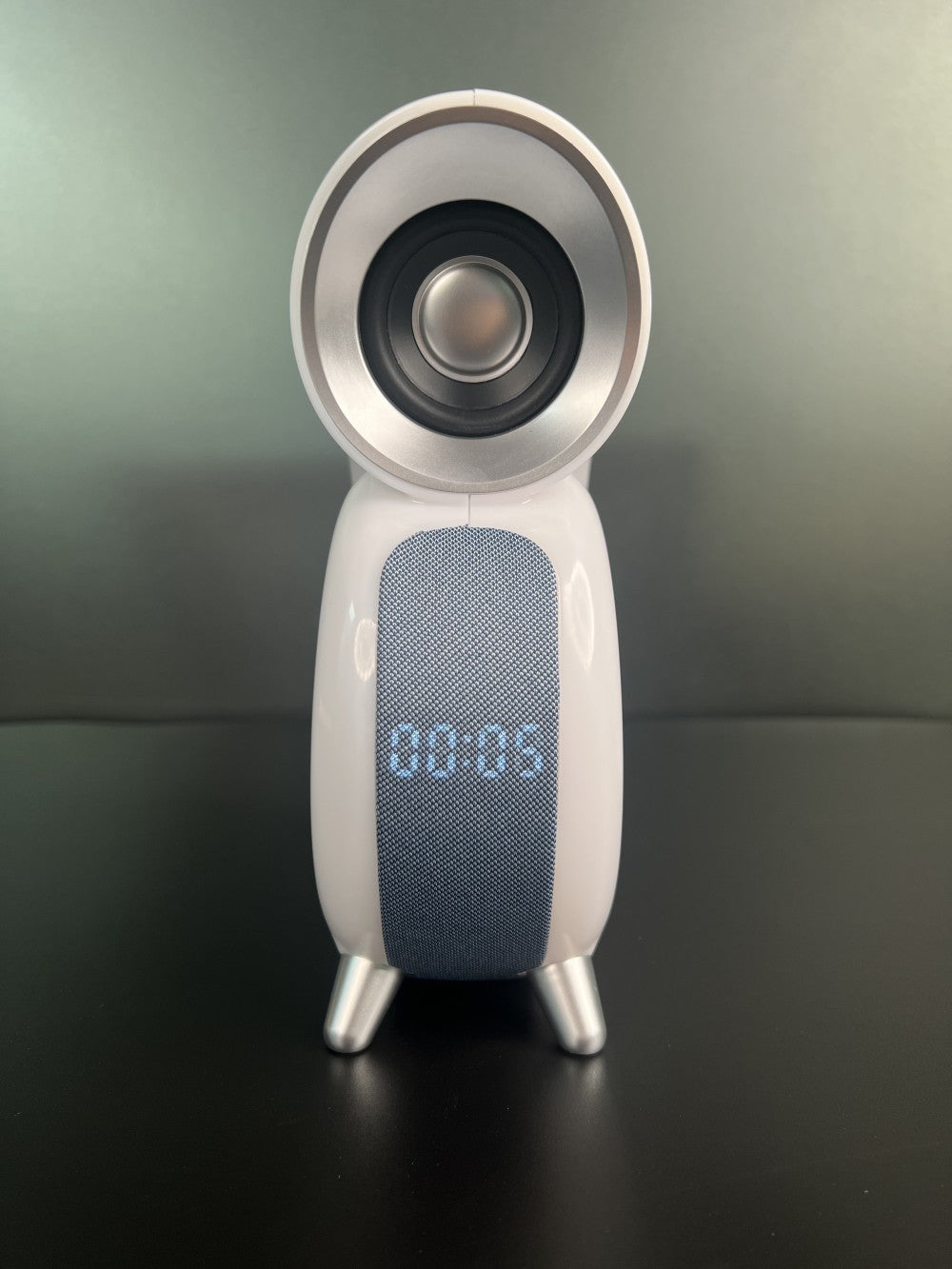 Creative Intelligent Plastic Bluetooth Audio System