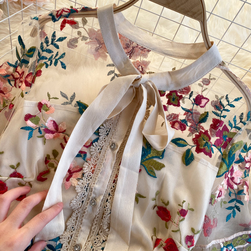 Niche Hepburn Style New Bow-neck Short-sleeved Dress