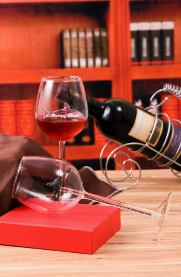 Creative Transparent Glass Funny Shark Red Wine Glass