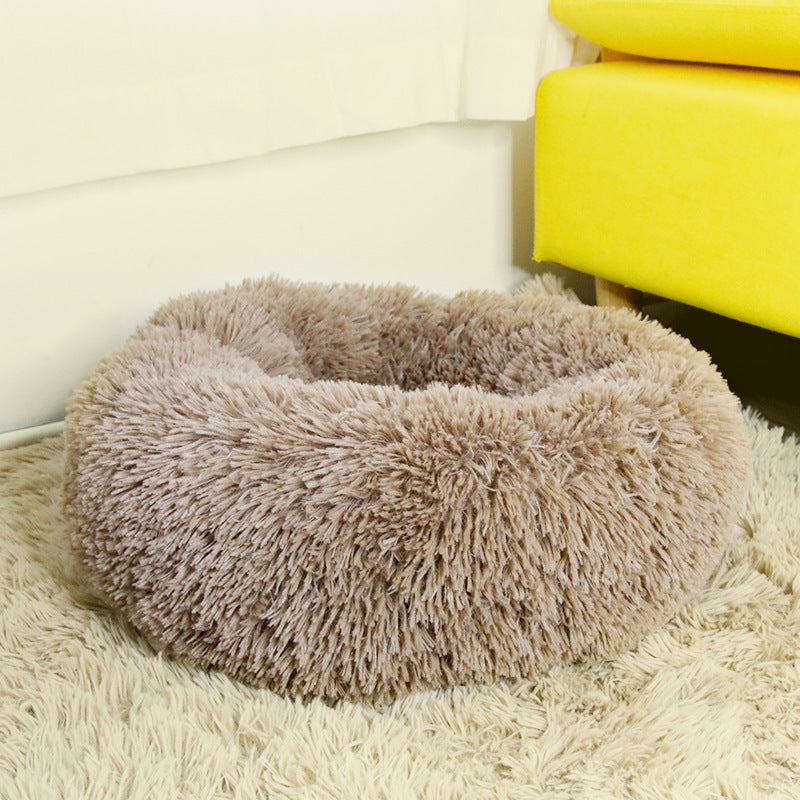 Plush deep sleep kennel