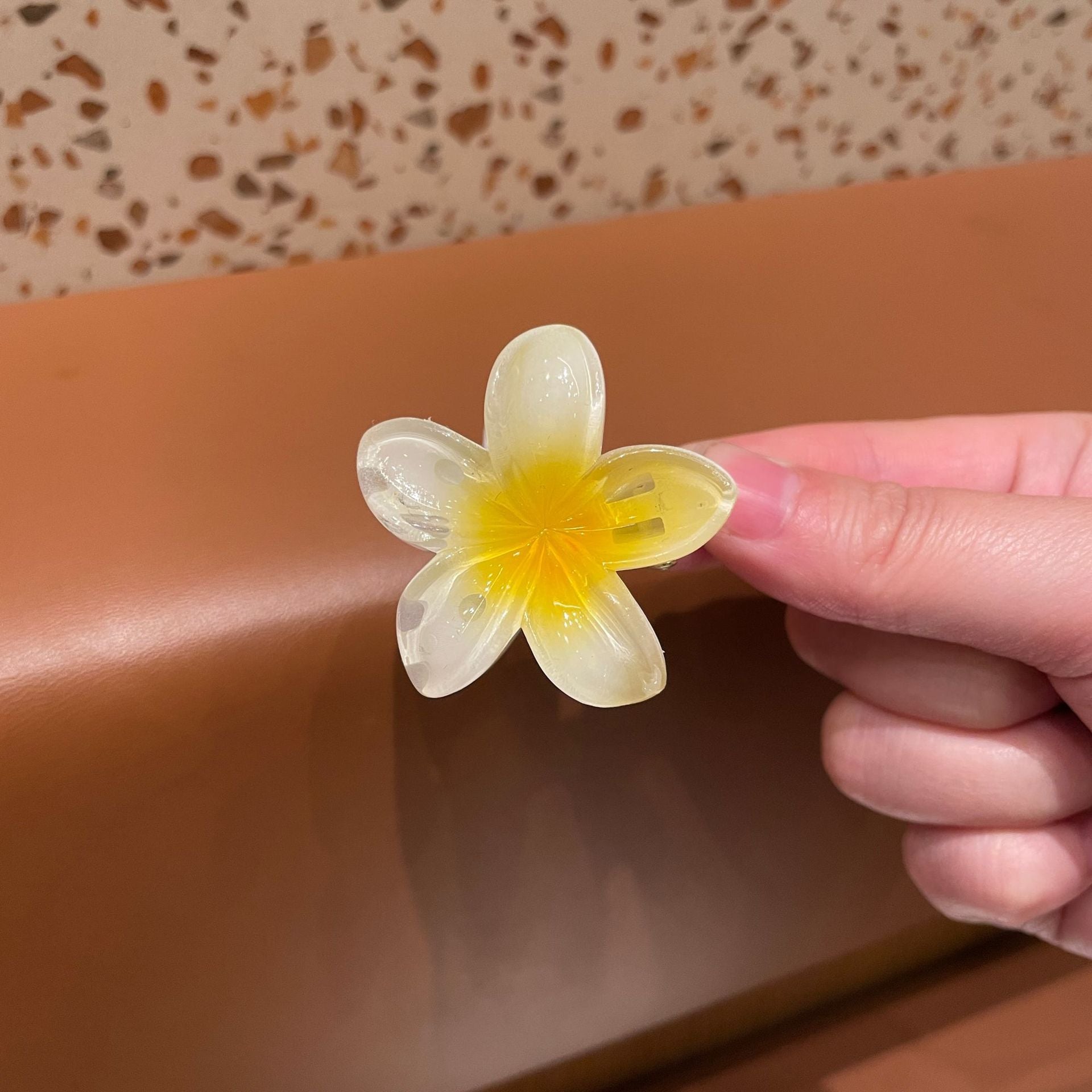 4CM Plumeria Rubra Grip Flower Barrettes Female