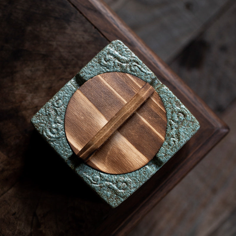 Simple Retro Ashtray Personalized Creative Solid Wood Cover Windproof Smoke Slot