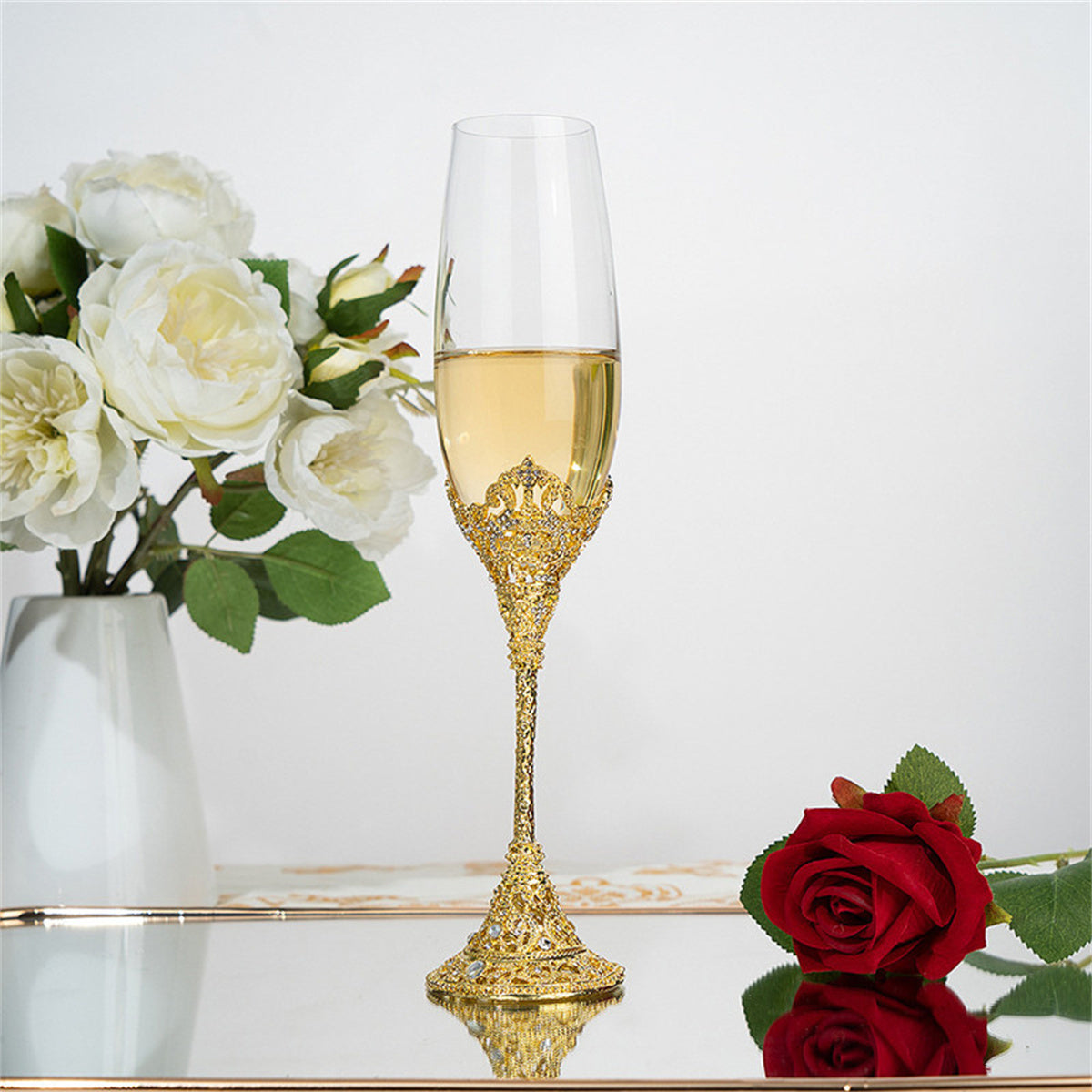 Retro Hollow High-end Champagne Home Goblet