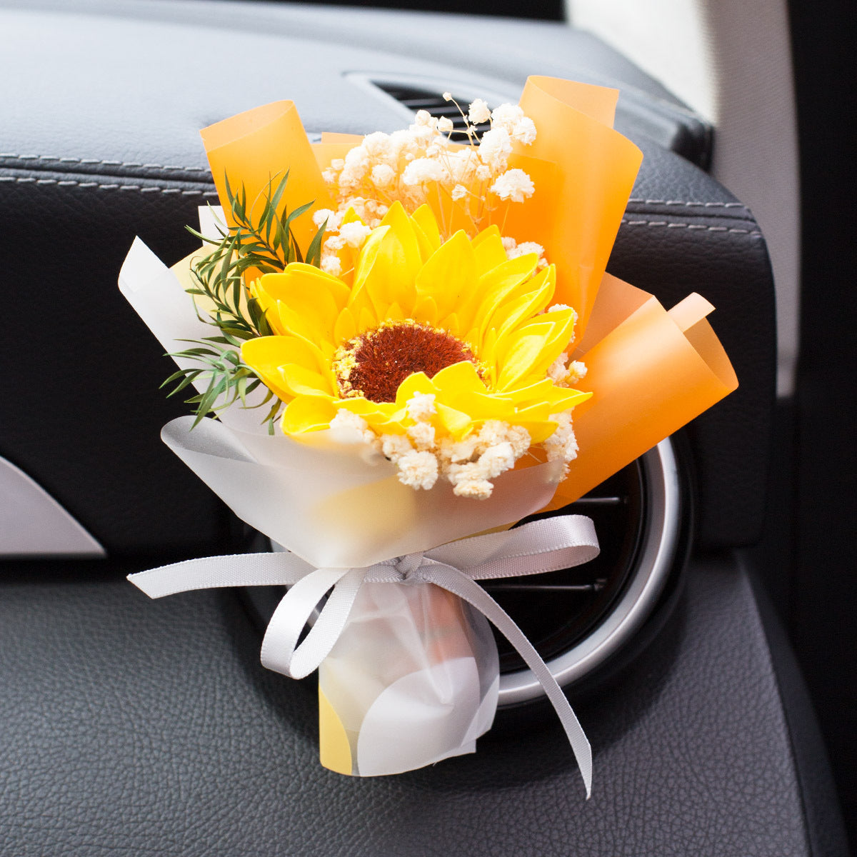 Fashion Creative Dried Flowers Decorative Car Female Motor Air Outlet Fragran