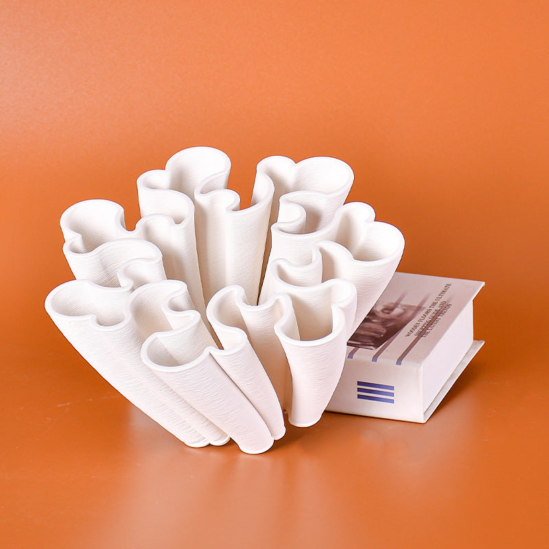 Creative And Personalized Vase Decoration