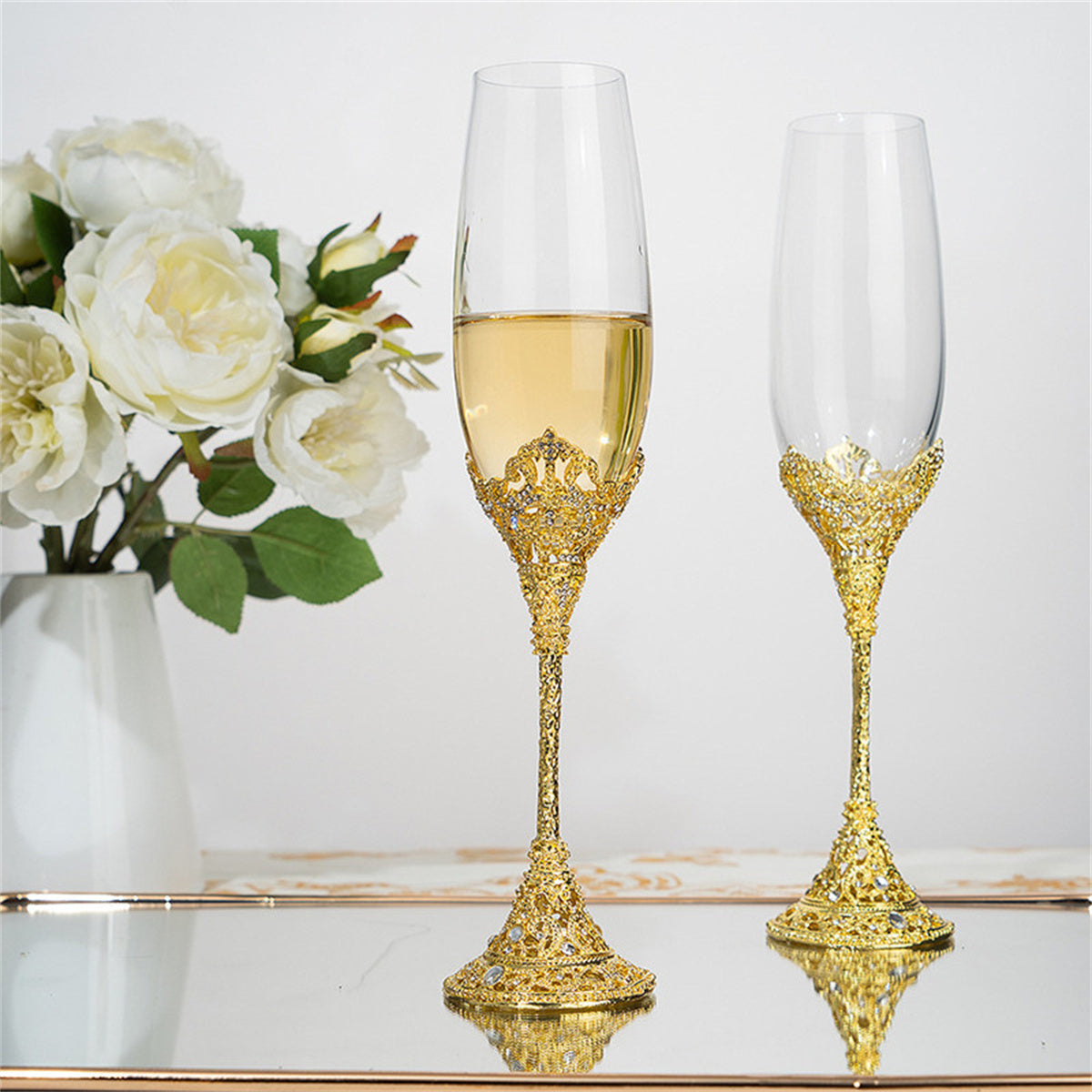 Retro Hollow High-end Champagne Home Goblet