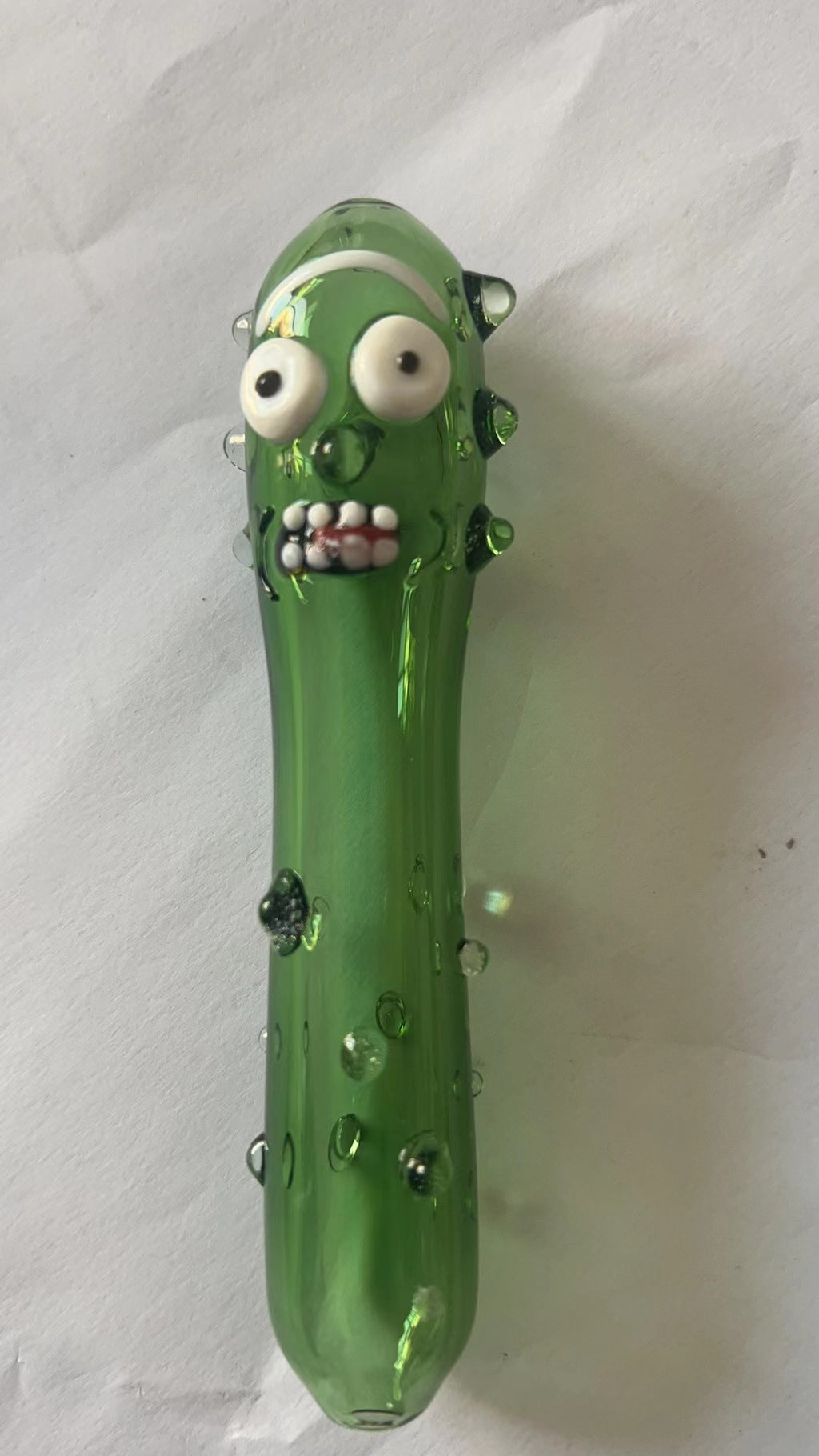 Minimalist Household Cartoon Cucumber Shaped Pipe