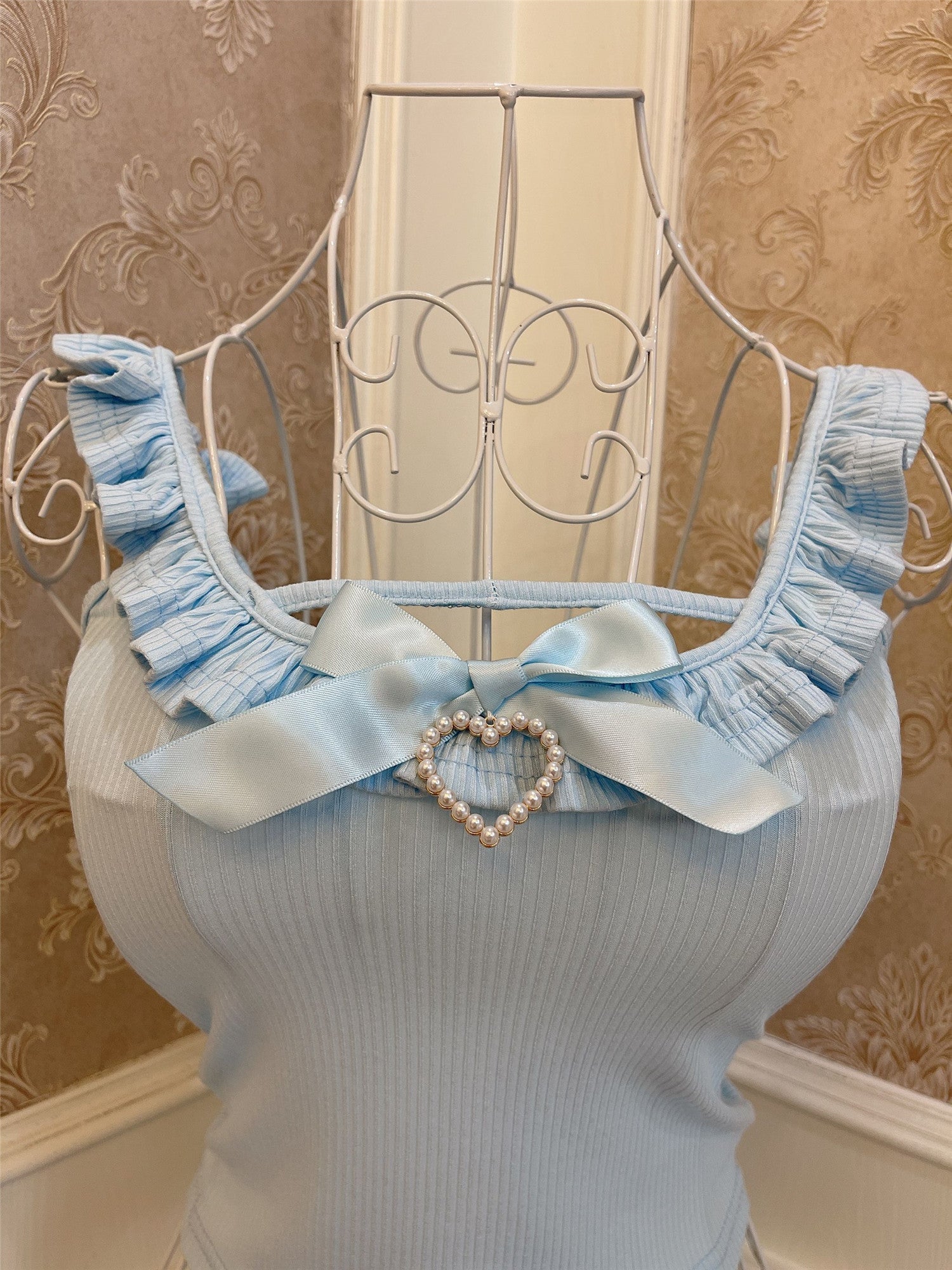 Cream Blue Bow Heart Diamond Slim Tank Top