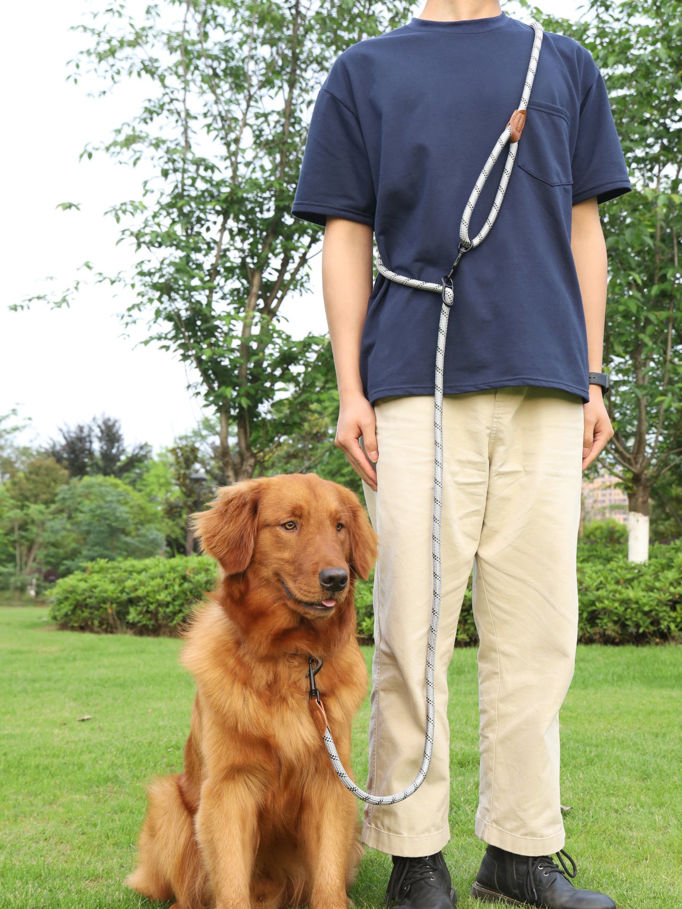Pet Multifunctional Adjustable Reflective Hand Holding Rope