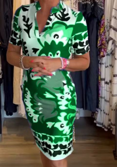 Women's Graceful And Fashionable Short Sleeve Printed V-neck Dress