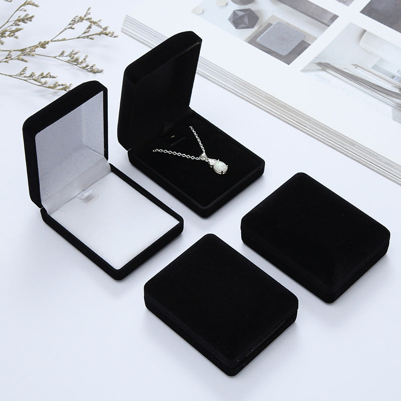 High-end Velvet Spray Pendant Jewelry Box