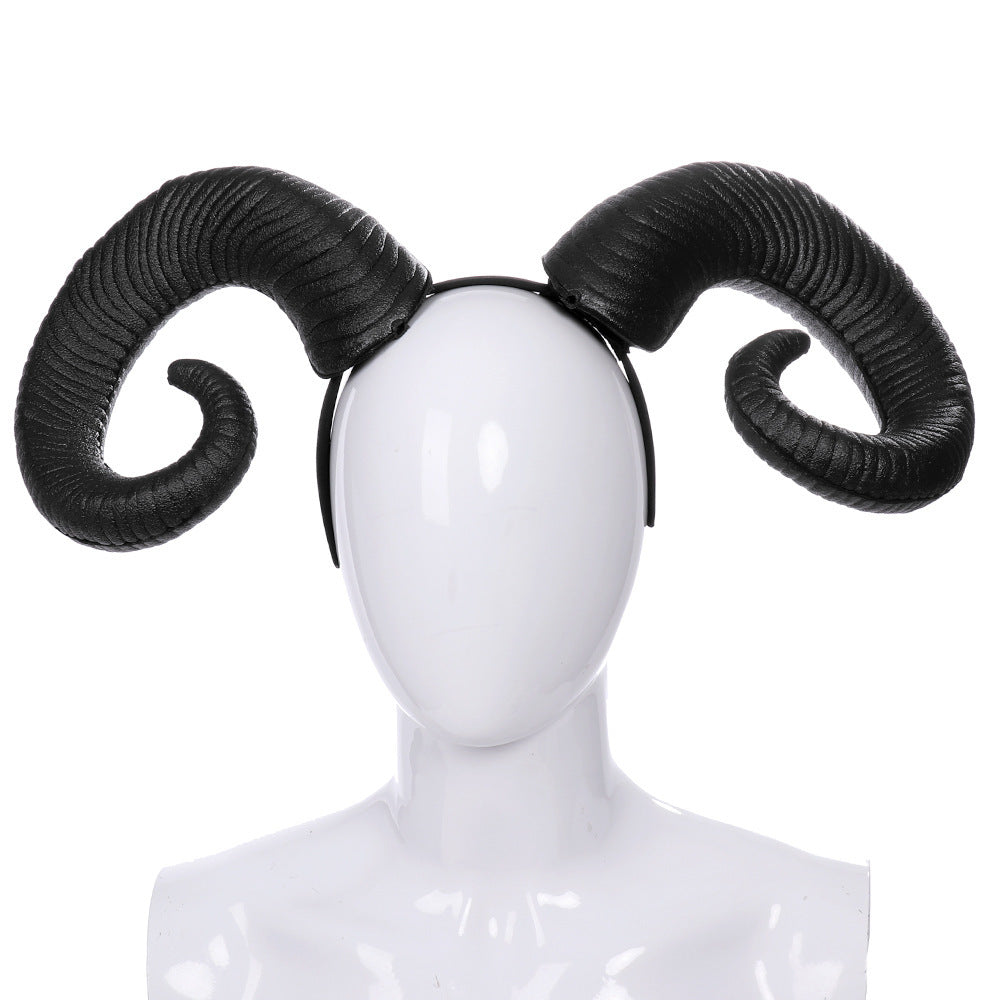 Creative Minimalist And Quirky Cow Horn Headgear