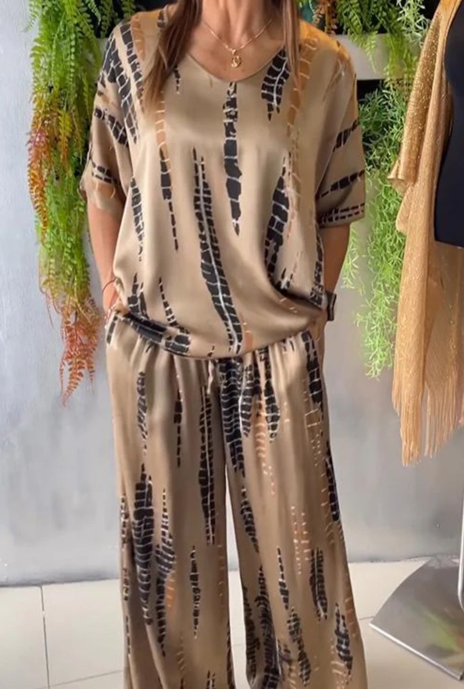 Round Neck Fashion Printed Loose Two-piece Suit Women