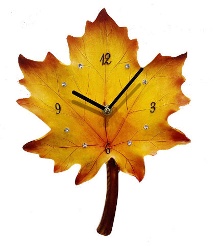 Factory Wall Retro Nordic Simple Wooden Leaves Shaped Feather Mute Creative Fashion Living Room Clock