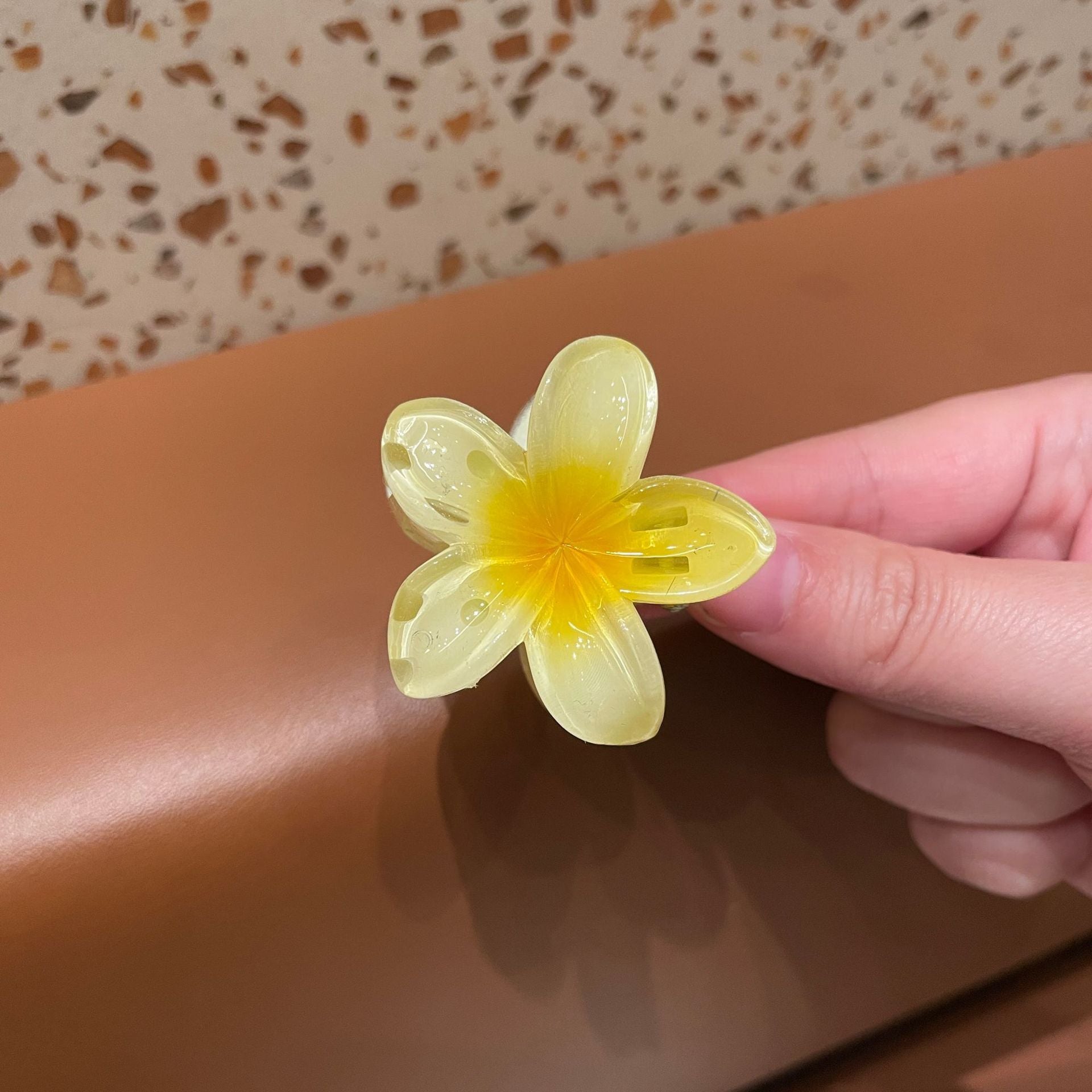 4CM Plumeria Rubra Grip Flower Barrettes Female