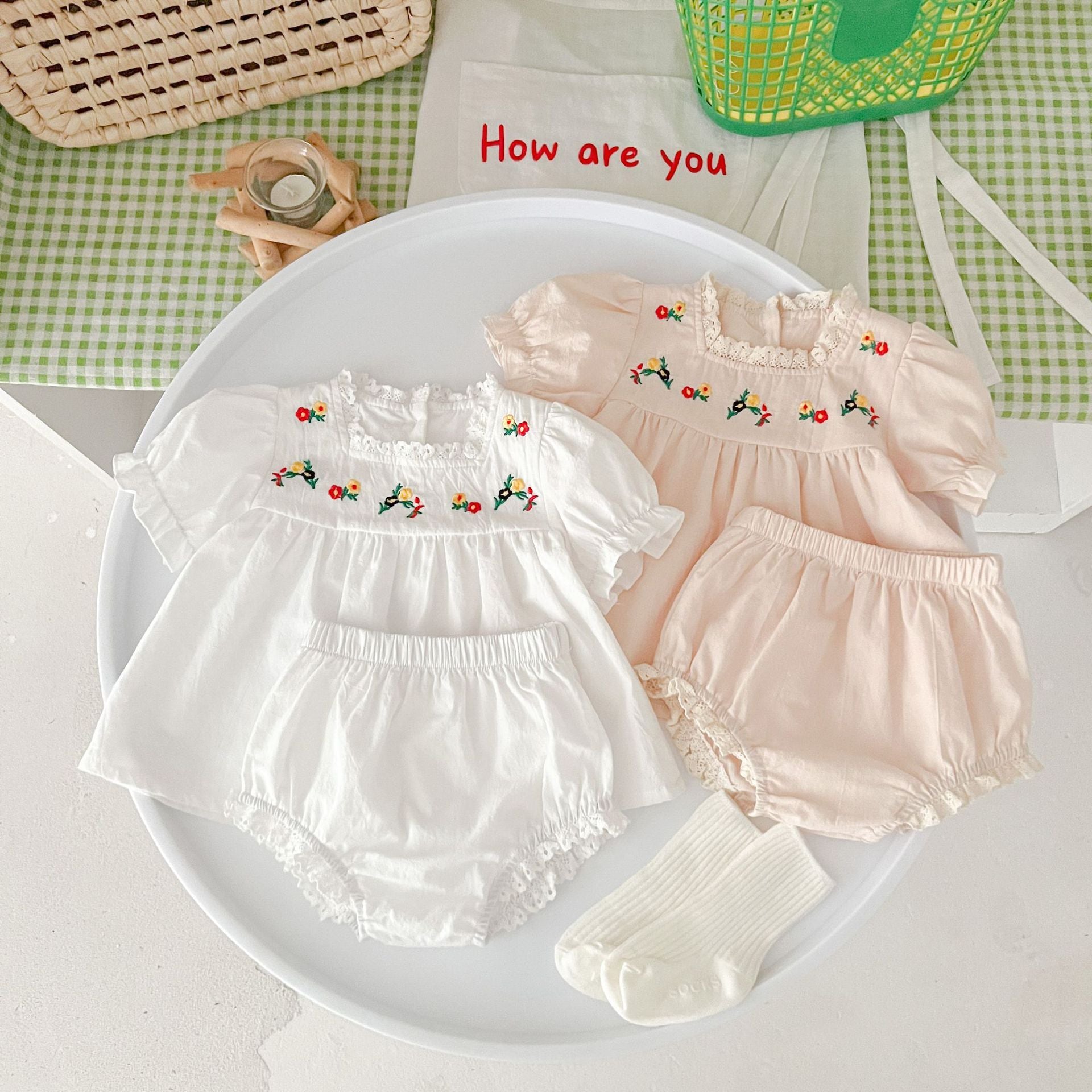 Female Treasure Embroidered Lace Two-piece Set