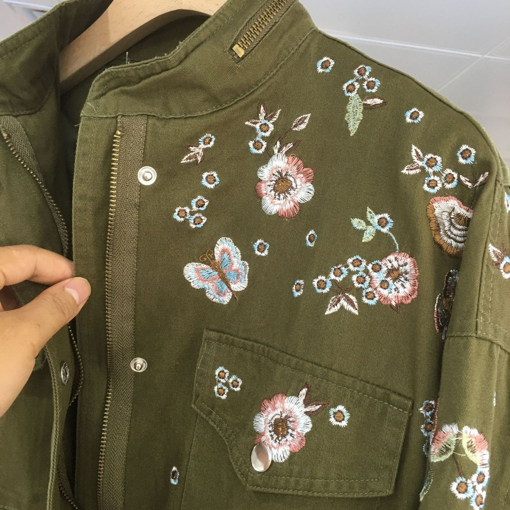Heavy Industry Embroidered Flowers Trench Coat