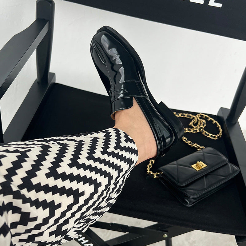 Split Toe Women's Horseshoe Flat Shoes