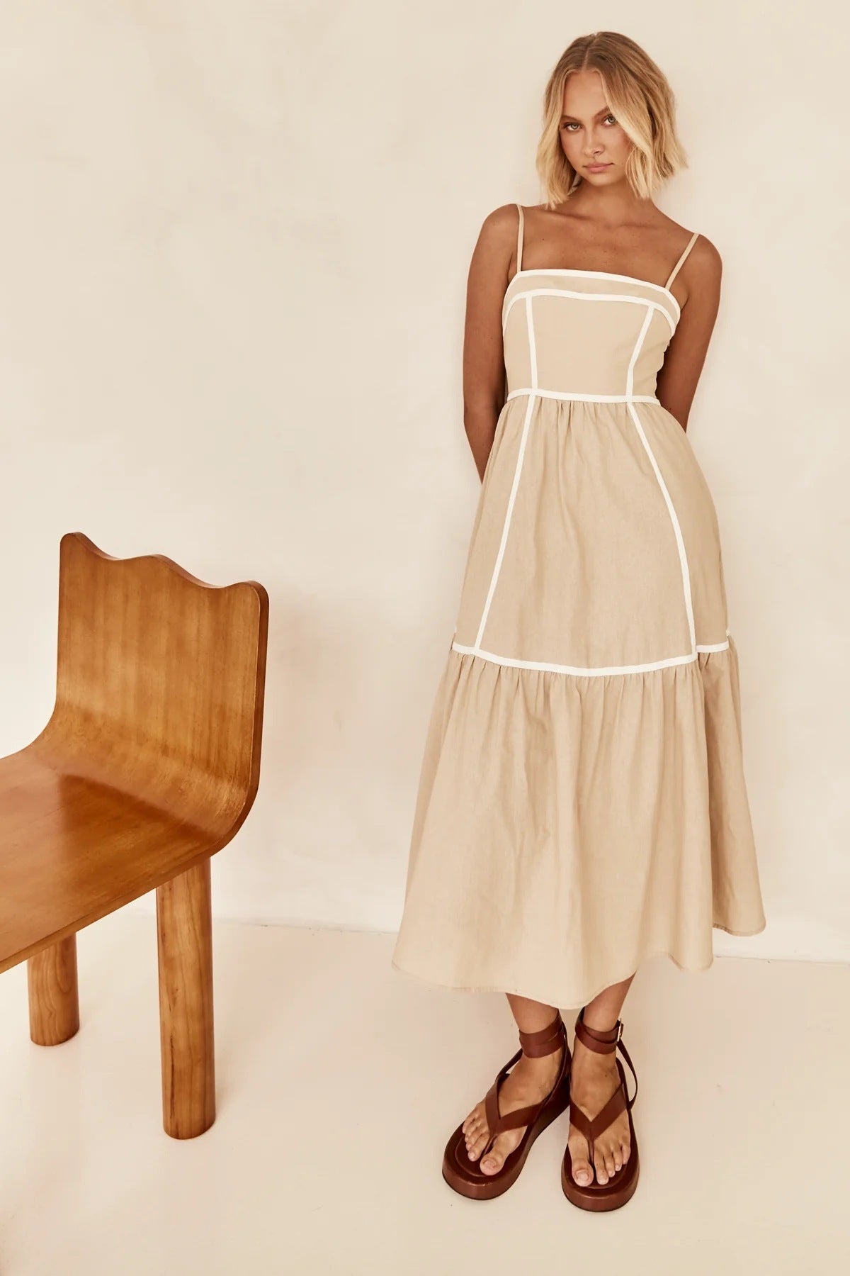 Sweet Mid-length Small Sling Dress