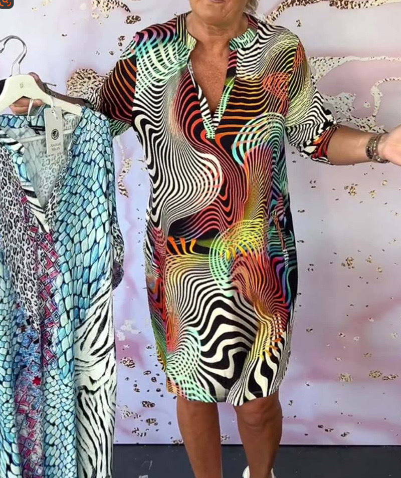 Women's Printed V-neck Half Sleeve Dress