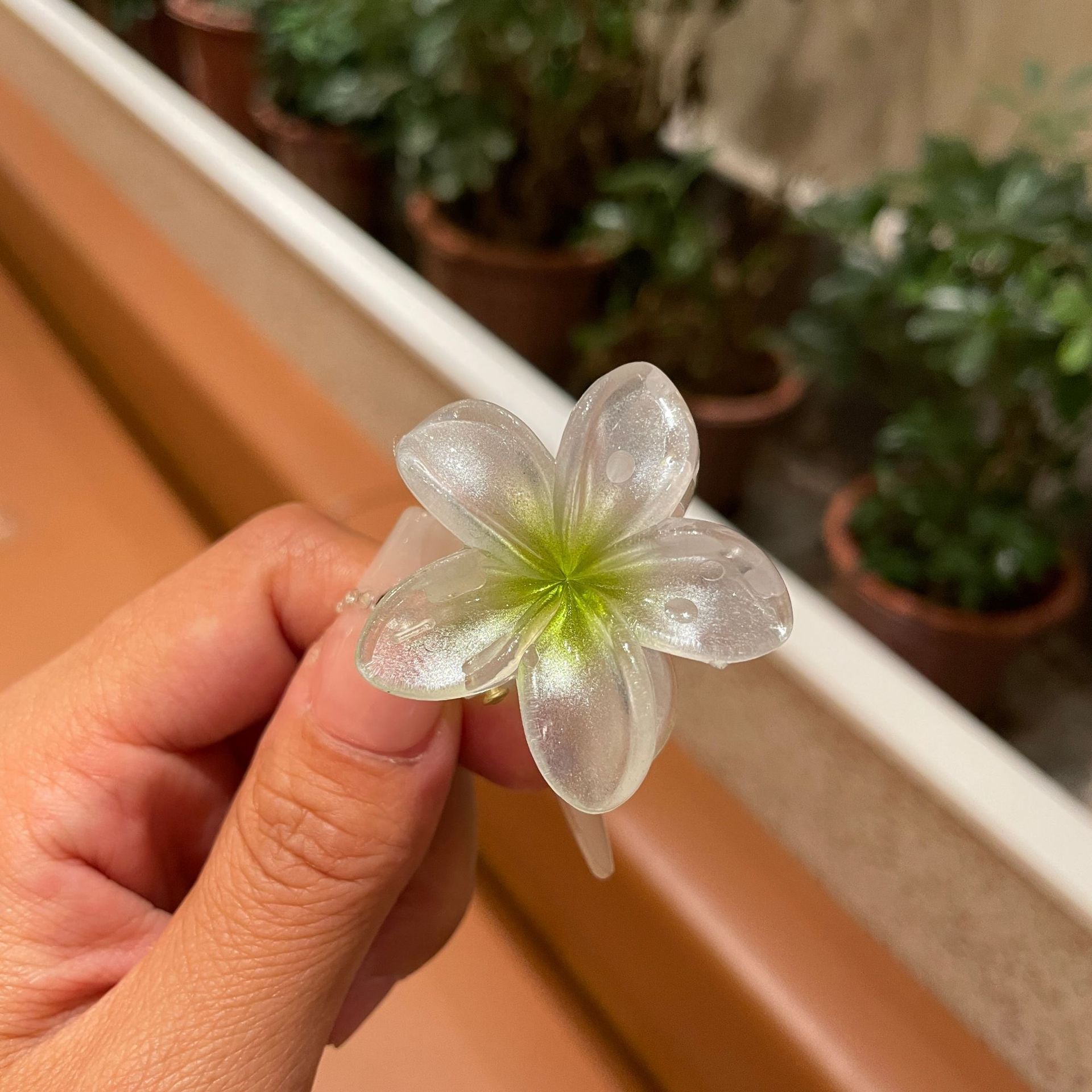 4CM Plumeria Rubra Grip Flower Barrettes Female