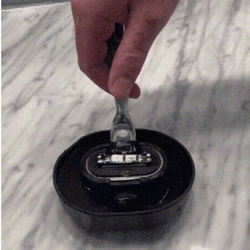 Portable Shaver Cleaning Device