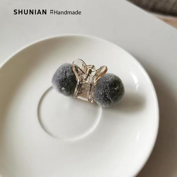 Cute Plush Ball Barrettes Small Jaw Clip