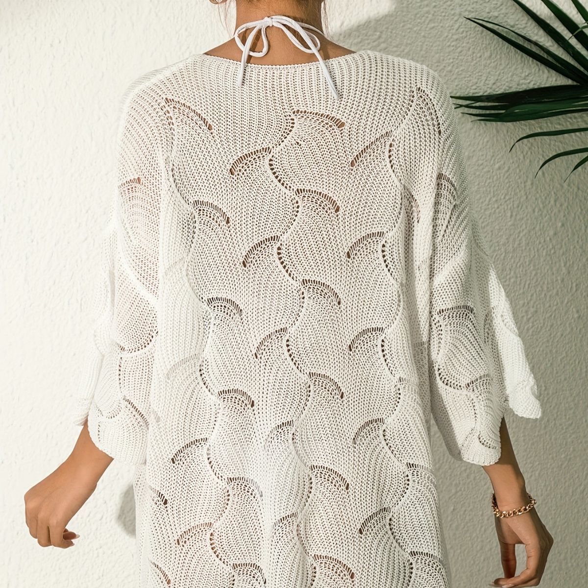 Round Neck Hollow-out Knitted Pullover Blouse