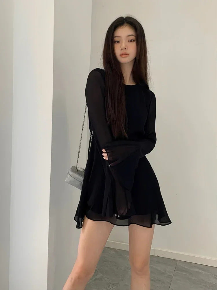 Black Backless Temperament Skirt Waist-controlled Long Sleeves Design Skirt