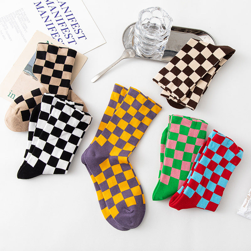 Women's Fashion Chessboard Plaid Contrast Color Tube Socks