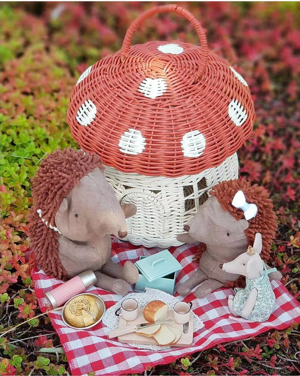 Handmade Vine Woven Red Mushroom Cabas Pack Desktop Storage Ornament