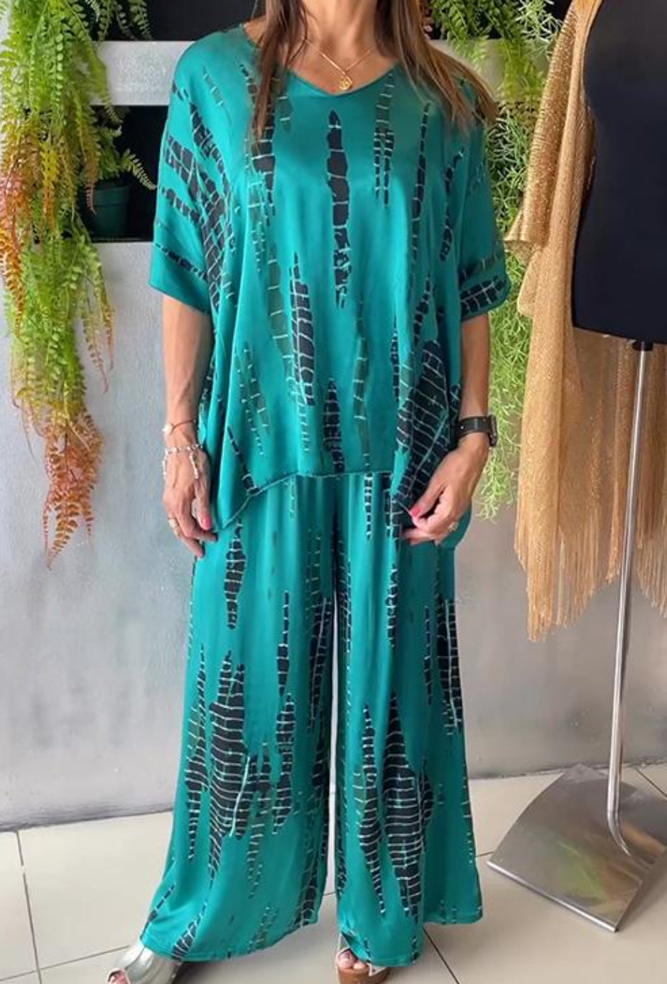 Round Neck Fashion Printed Loose Two-piece Suit Women